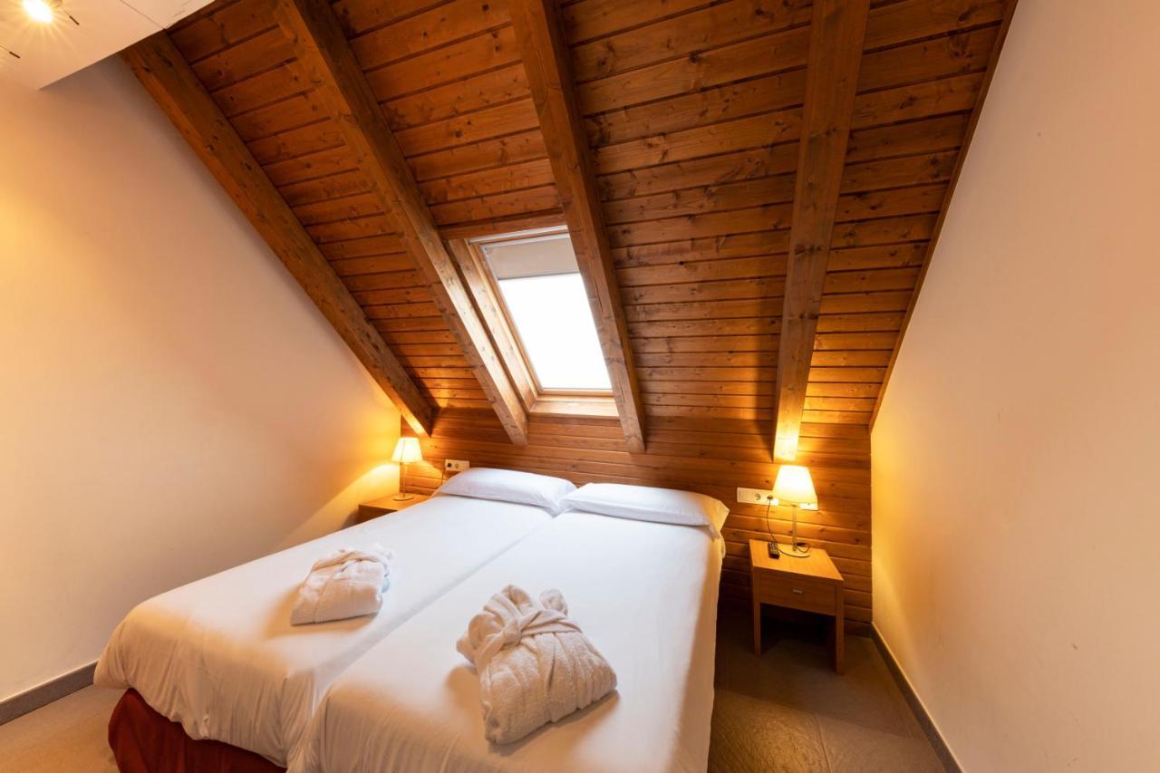 Aparthotel Trainera Esterri D'Aneu Ngoại thất bức ảnh